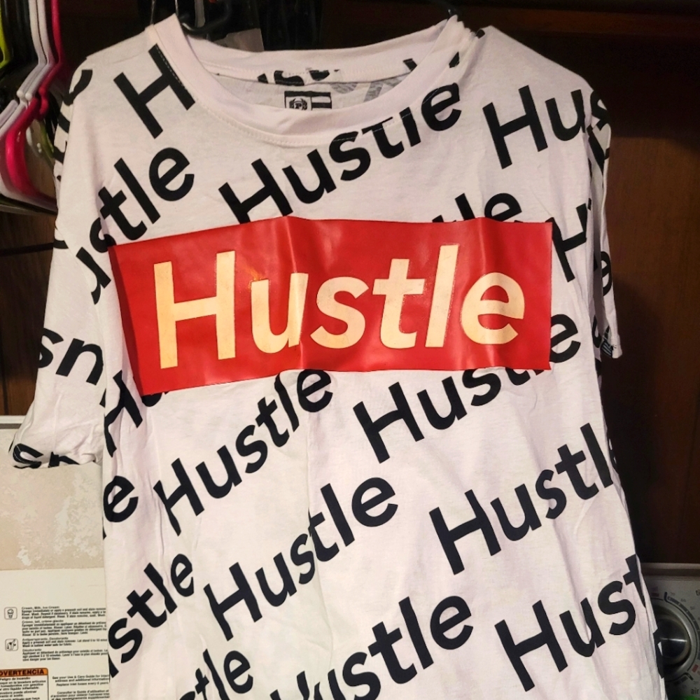 NWT Mens T shirt
